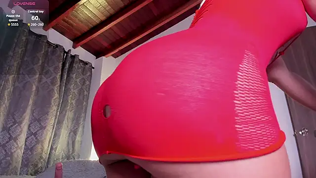 Nina_Fuentes live sex cam