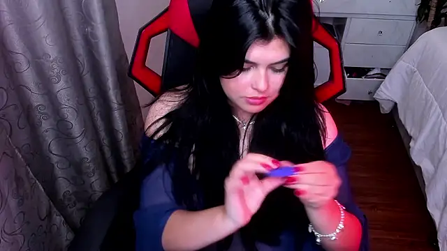 Nannicutee live sex cam