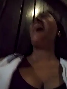 Andreita_95 live sex cam