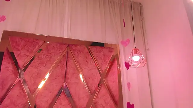 shantal_cooper_'s cam snapshot