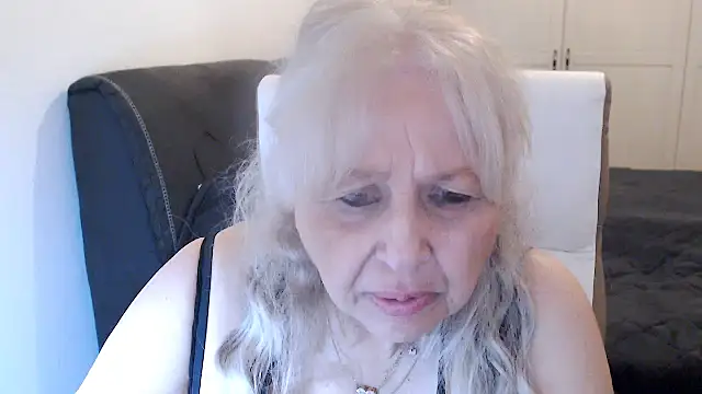 SusiLifeXXX live sex cam