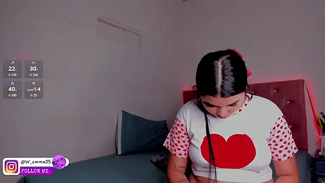 _Emma_whiitee_'s cam snapshot