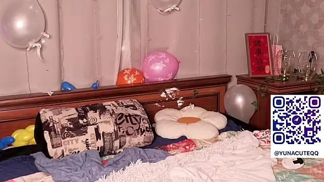 OdetteBiddy's cam snapshot