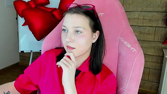 TinnaBurton live sex cam