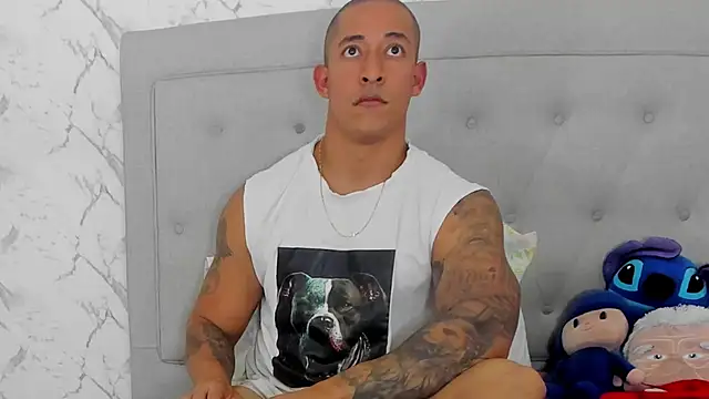 luigiferrara live sex cam