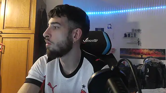 maestroboris95 live sex cam