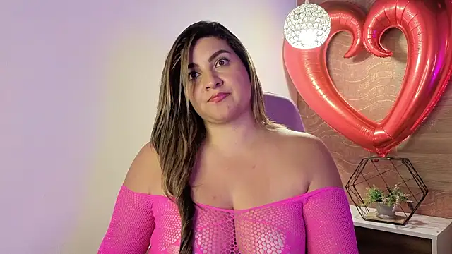 AgnesIvanova live sex cam