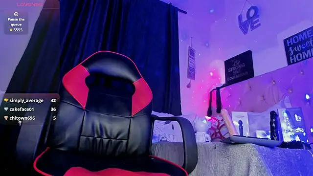 Nicolle_Ferran's cam snapshot