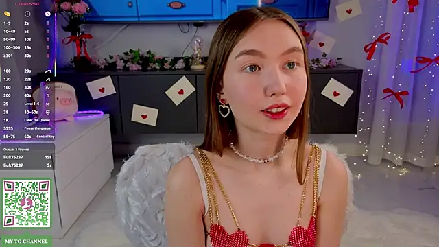 ElfredaTupy's cam snapshot