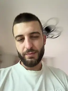 Pablo_Hornyguy95 live sex cam