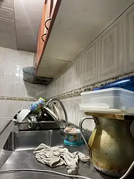 Carola-Ross live sex cam