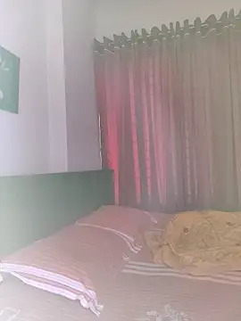 Olivia3's cam snapshot