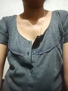 Gautami-telugu's cam snapshot