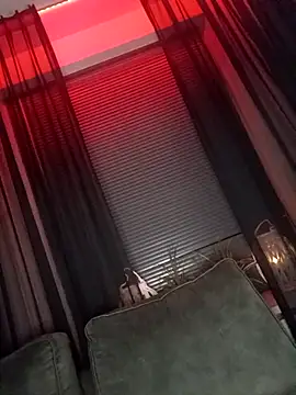 Xx-Miss-Mira-xX live sex cam