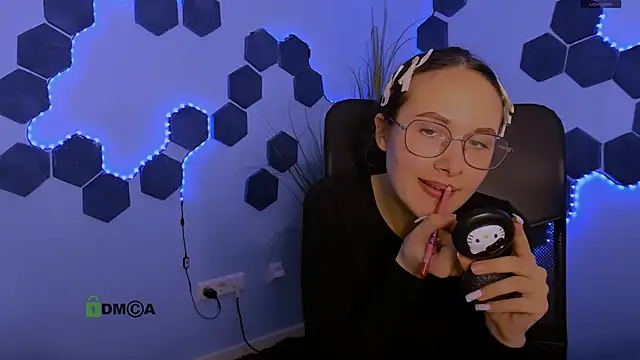 mona_cloud live sex cam