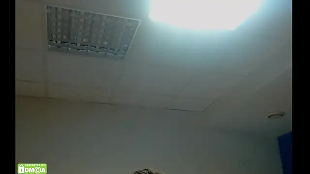 ZeinMiracles's cam snapshot