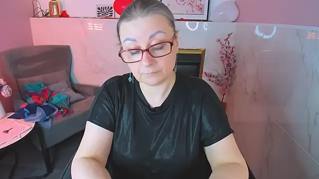 AlexandraKind's cam snapshot