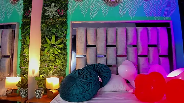 Mari_cooper1's cam snapshot