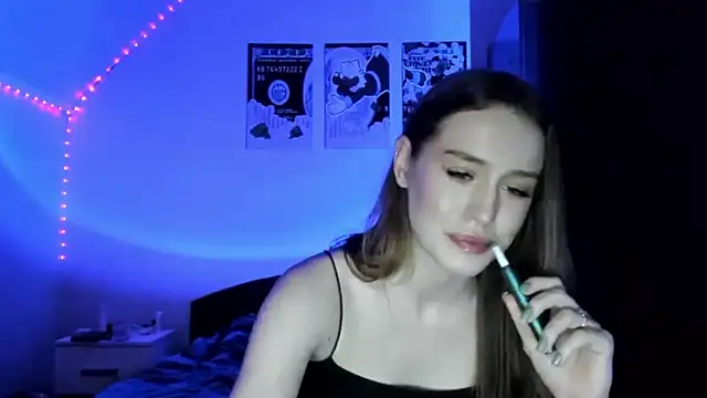 tinyglow's cam snapshot