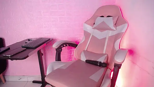 Nathaly_Rose1126's cam snapshot