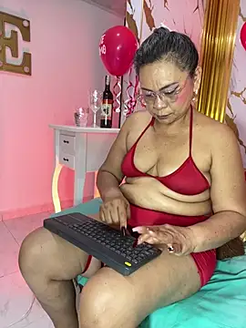 dianamilf's cam snapshot