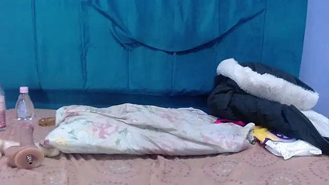 andrea_lopeez's cam snapshot