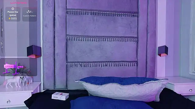 Kittyaass live sex cam