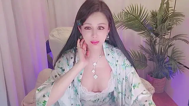 MeettheRainbow's cam snapshot