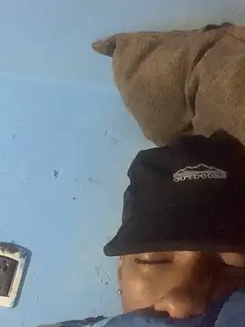 mondacuo3000's cam snapshot