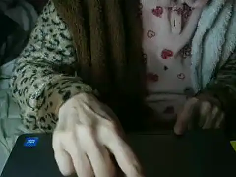 VeneRed live sex cam