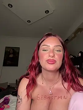 OliviaaFischer live sex cam