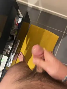 yannusgir33 live sex cam