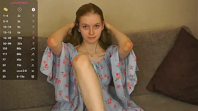 ToyaPletz live sex cam