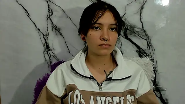 nahomy_glow's cam snapshot