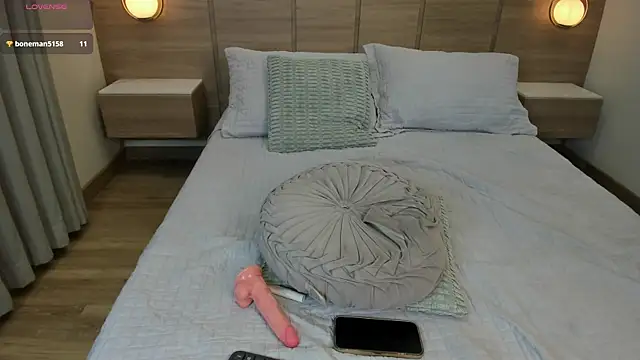 Alessia_Gold's cam snapshot