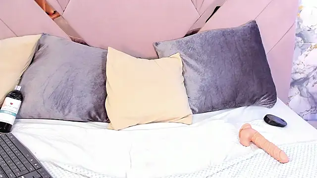 kaylin_jann live sex cam