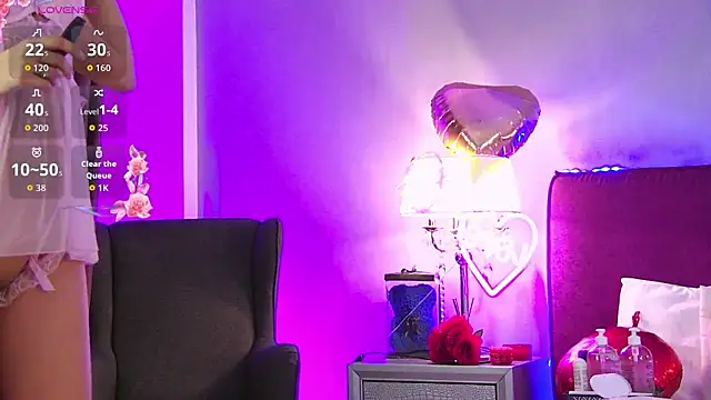 CellineHudson's cam snapshot