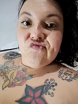 Divine_Pouvoir's cam snapshot