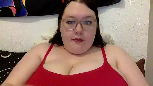 Sexycurvyemilyy's cam snapshot