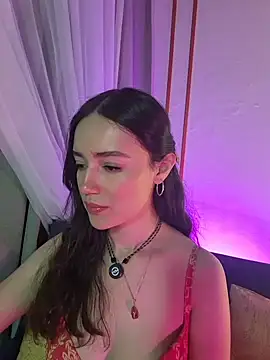 Kate_Amaretto_'s cam snapshot