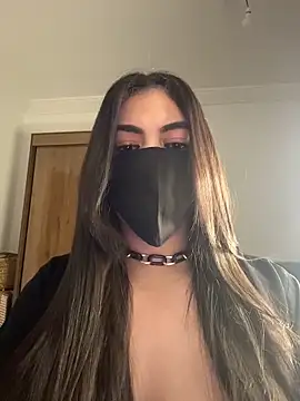 Hot-Sarah-arab live sex cam