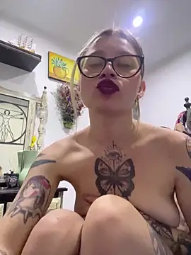 KoraSweett's cam snapshot