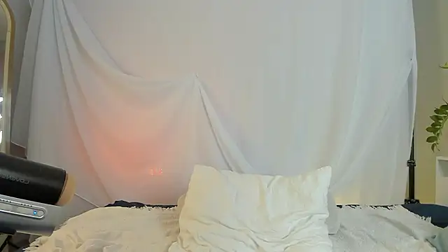 SherlockMax live sex cam