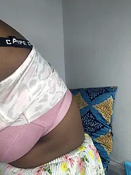 Royal-girl78's cam snapshot