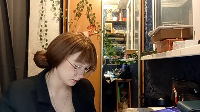 PhoebePalmer's cam snapshot