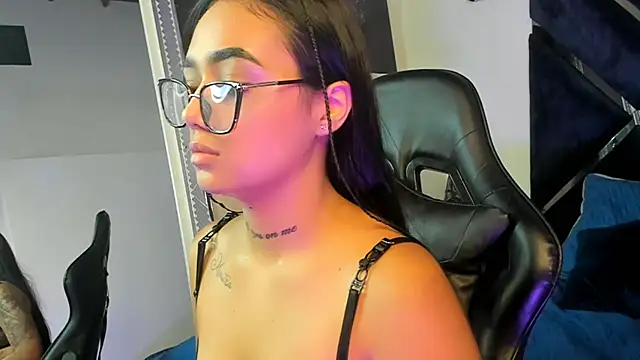 LizzyCooperjs's cam snapshot