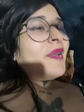 UAlyabaniat's cam snapshot