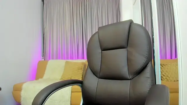 Cristal_Evanz's cam snapshot