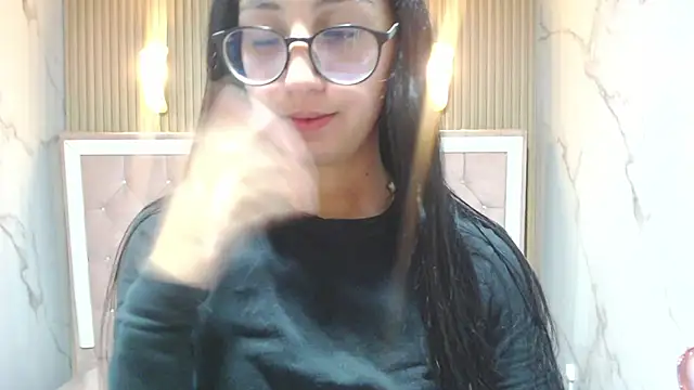 Sophie_jones_b's cam snapshot