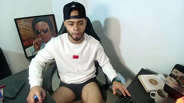 Xanderstone00's cam snapshot